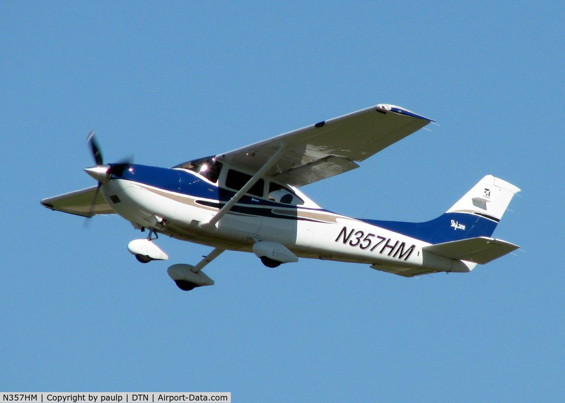 N357HM, 2004 Cessna 182T Skylane C/N 18281338, At Downtown Shreveport.