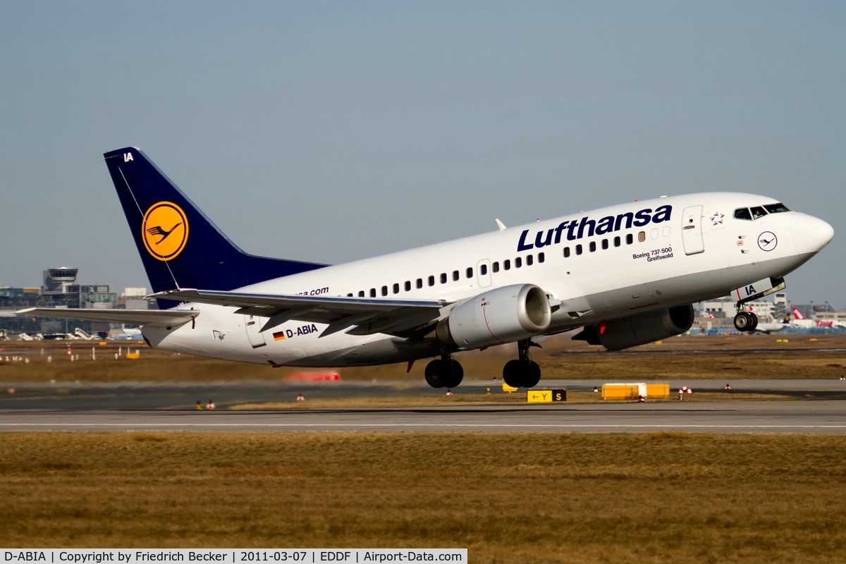 D-ABIA, 1990 Boeing 737-530 C/N 24815, lift off