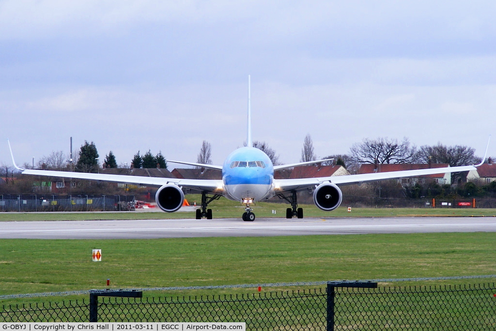 G-OBYJ, 2000 Boeing 767-304 C/N 29384, Thomson