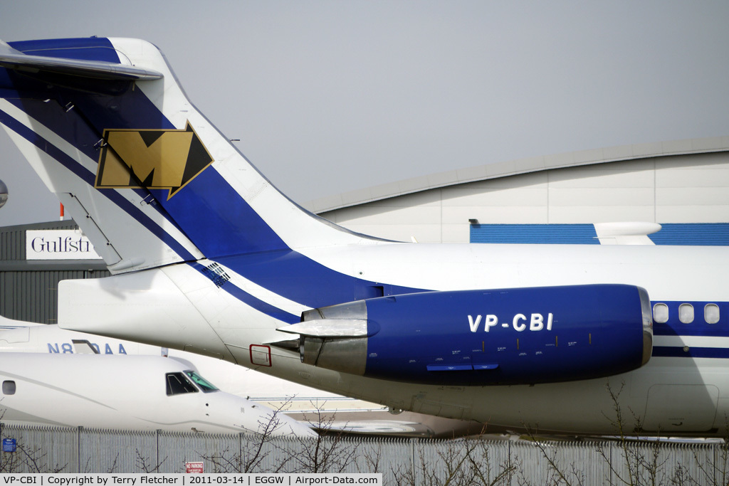 VP-CBI, 1997 McDonnell Douglas MD-82 (DC-9-82) C/N 53581, Tail logo on MD82 at Luton