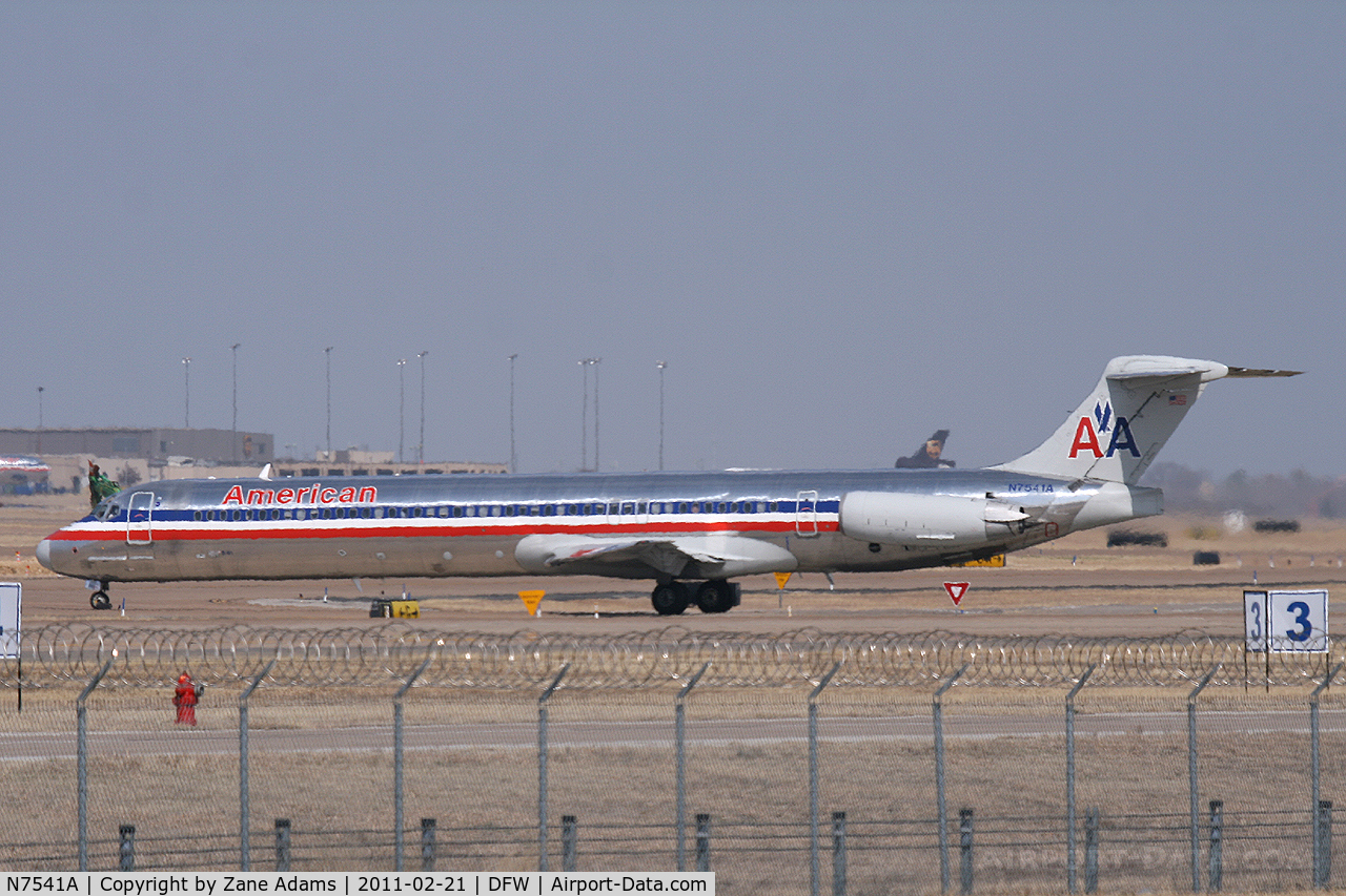 N7541A, 1990 McDonnell Douglas MD-82 (DC-9-82) C/N 49995, American Airlines at DFW Airport