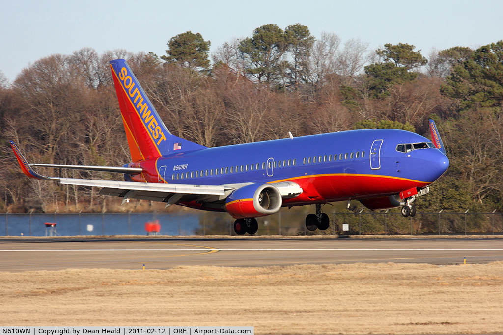 N610WN, 1995 Boeing 737-3H4 C/N 27696, Southwest Airlines N610WN landing RWY 23.