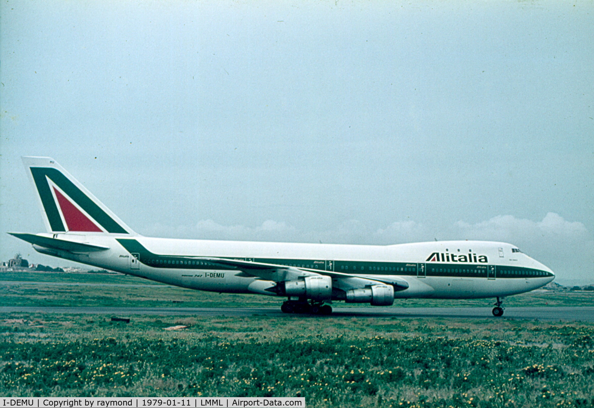 I-DEMU, 1971 Boeing 747-243B C/N 19732, I-DEMU B747 Alitalia in Malta for circuit training.