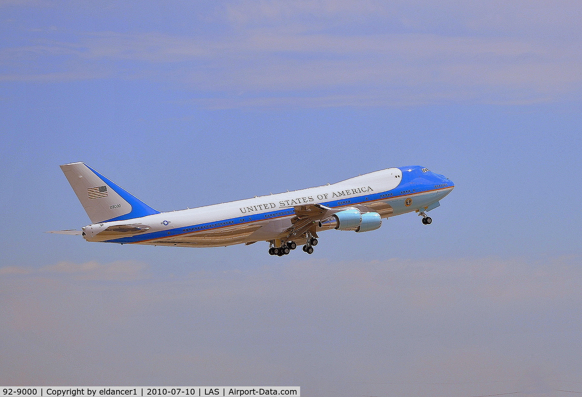 92-9000, 1987 Boeing VC-25A (747-2G4B) C/N 23825, Air Force One taking off from McCarran International Airport.