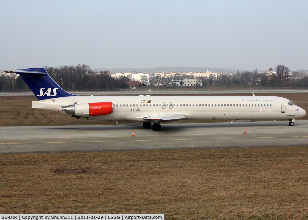 SE-DIR, 1991 McDonnell Douglas MD-82 (DC-9-82) C/N 53004, Taxiing holding point rwy 23 for departure...