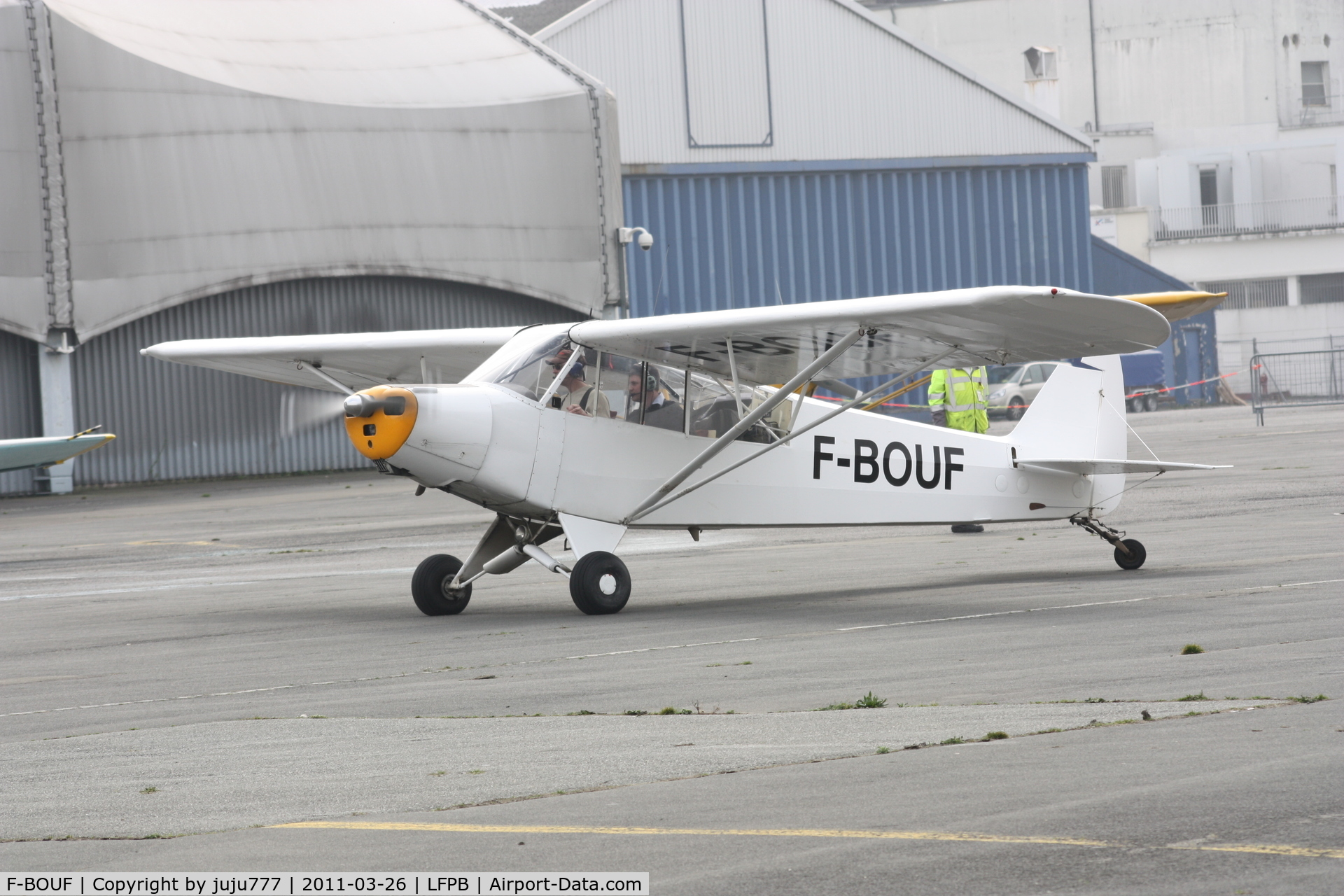 F-BOUF, Piper PA-19 Super Cub C/N 18-1476, on transit at Le Bourget