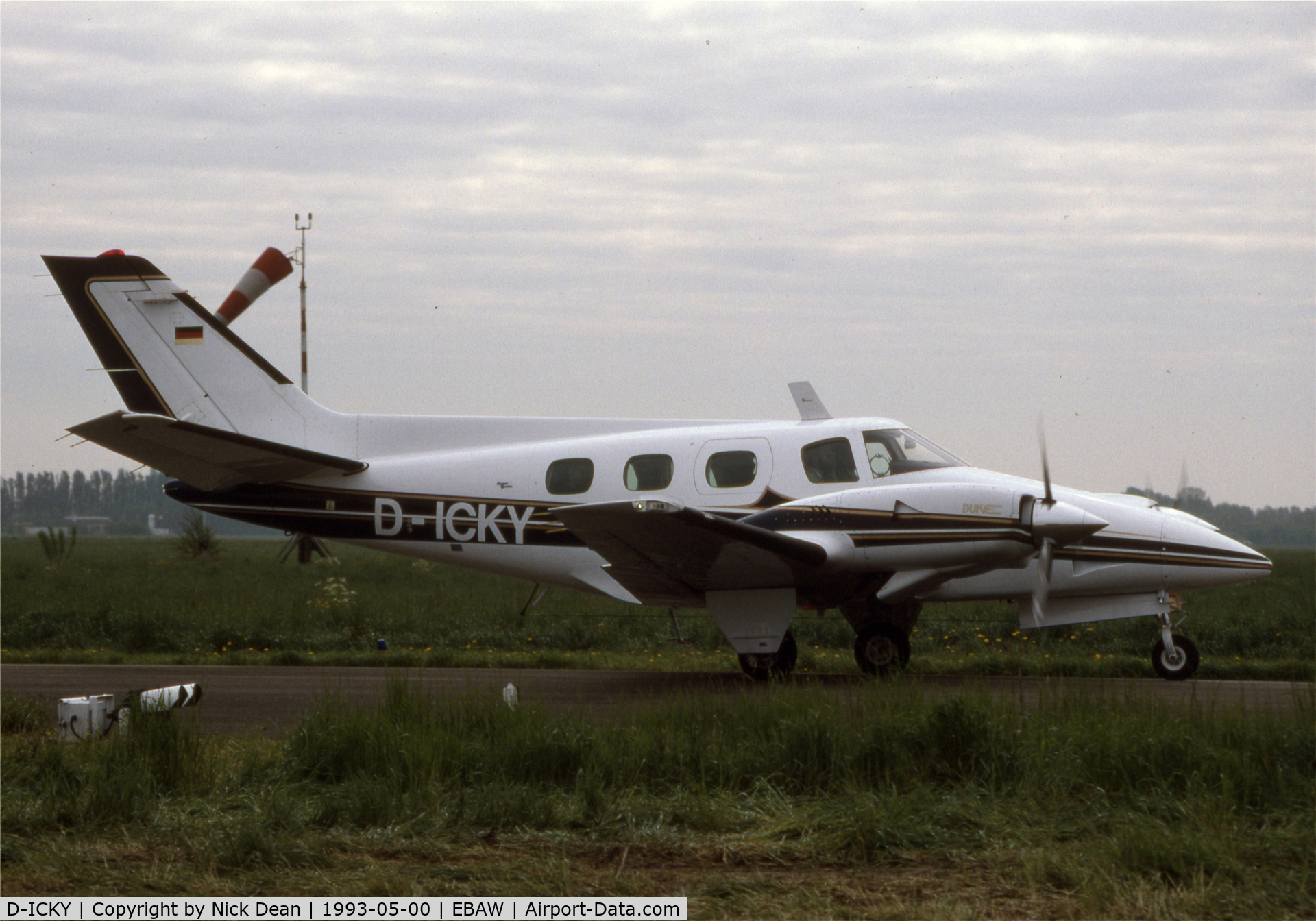 D-ICKY, 1975 Beech B-60 Duke C/N P-342, EBAW 1993 European Duke owners fly in