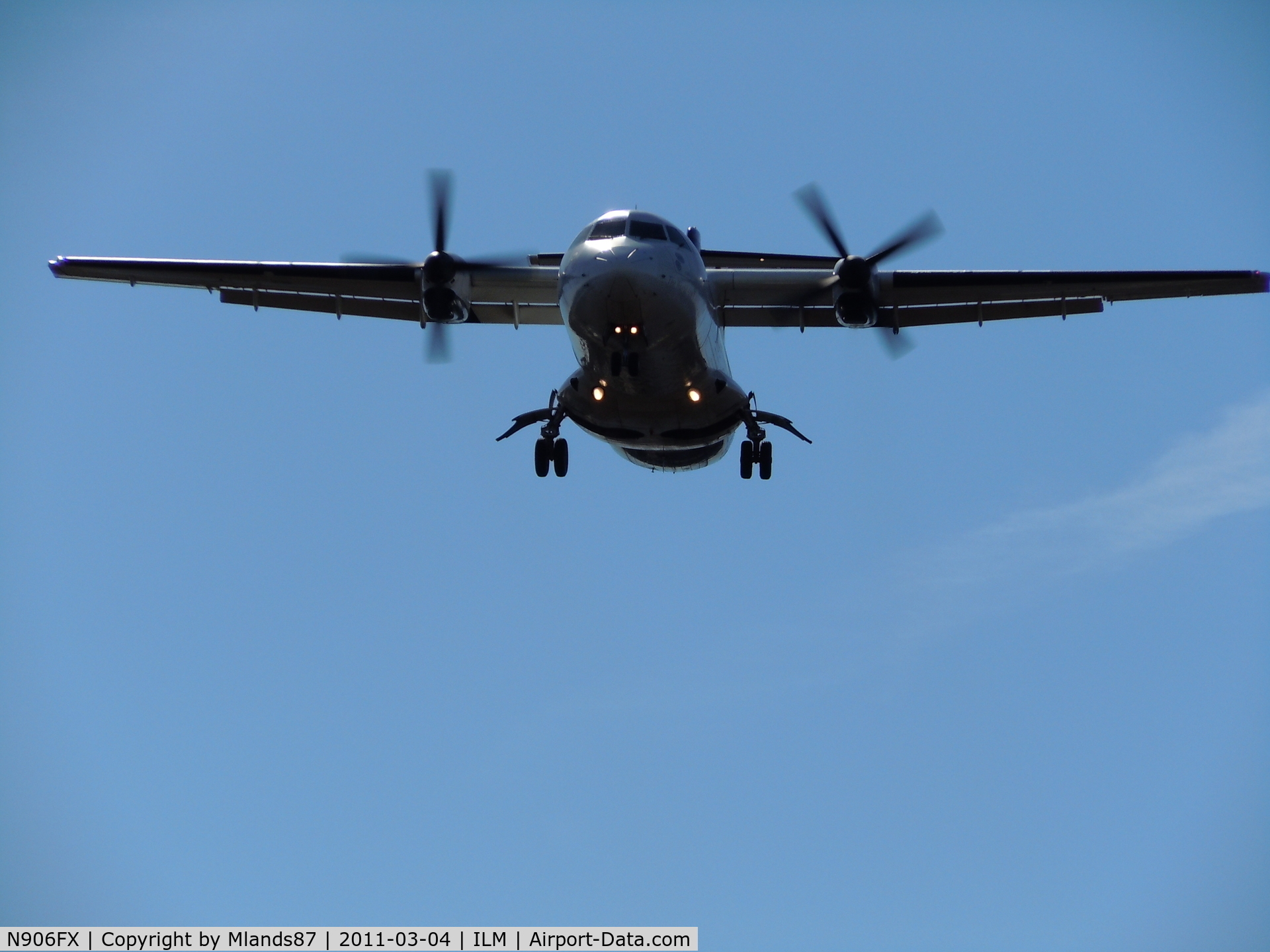 N906FX, 1991 ATR 42-320 C/N 280, Fed Ex feeder turbo prop on final RWY 06