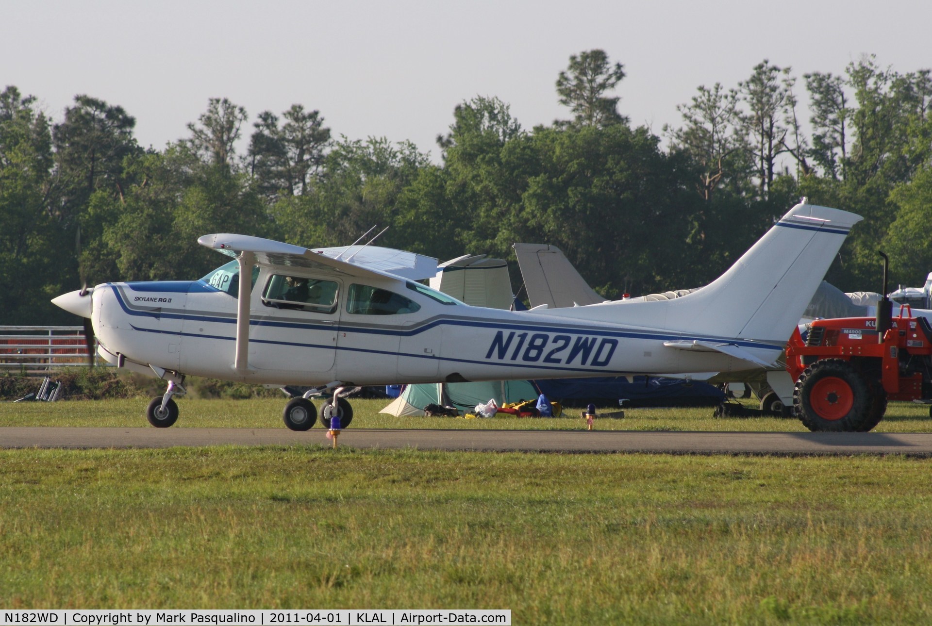 N182WD, 1979 Cessna TR182 Turbo Skylane RG C/N R18200848, Cessna TR182