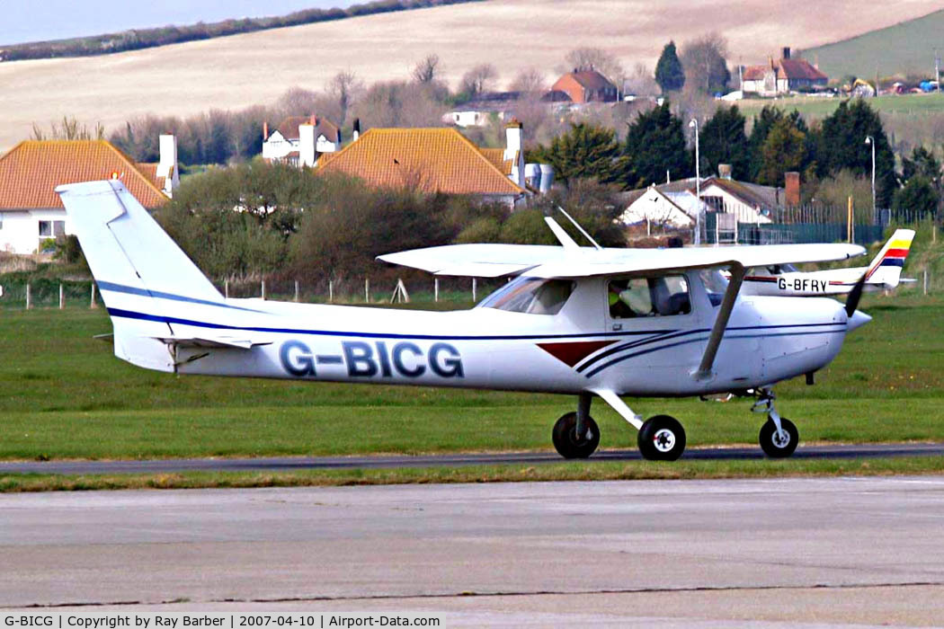G-BICG, 1980 Reims F152 C/N 1796, R/Cessna F.152 [1796] Shoreham~G 10/04/2007