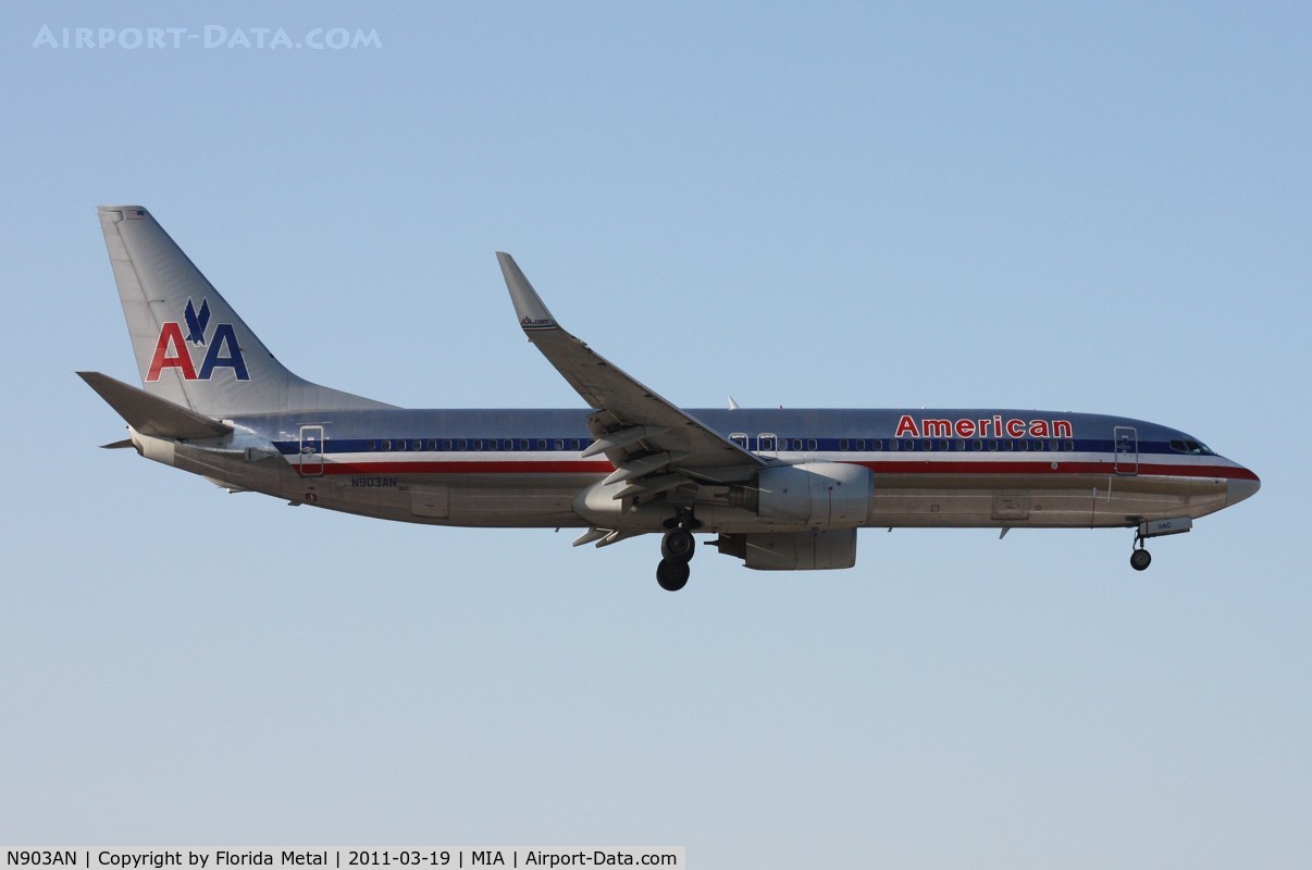 N903AN, 1999 Boeing 737-823 C/N 29505, American 737-800