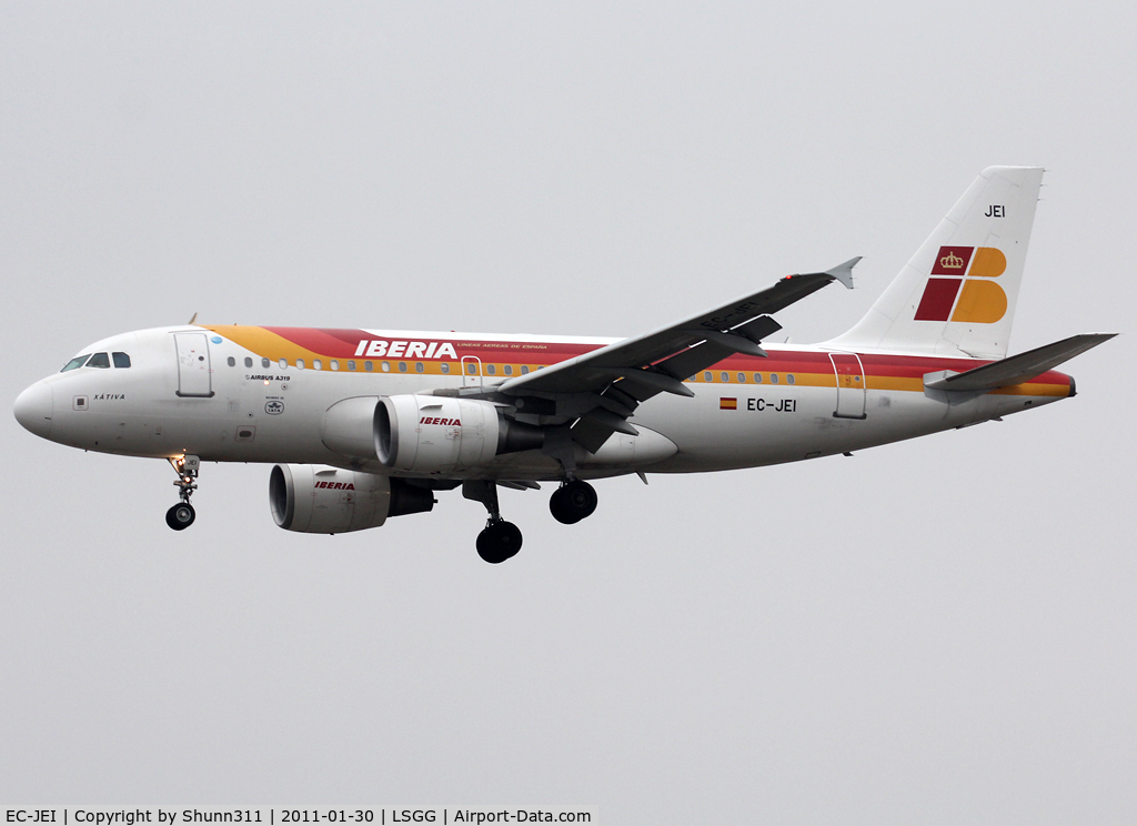 EC-JEI, 2004 Airbus A319-111 C/N 2311, Landing rwy 05