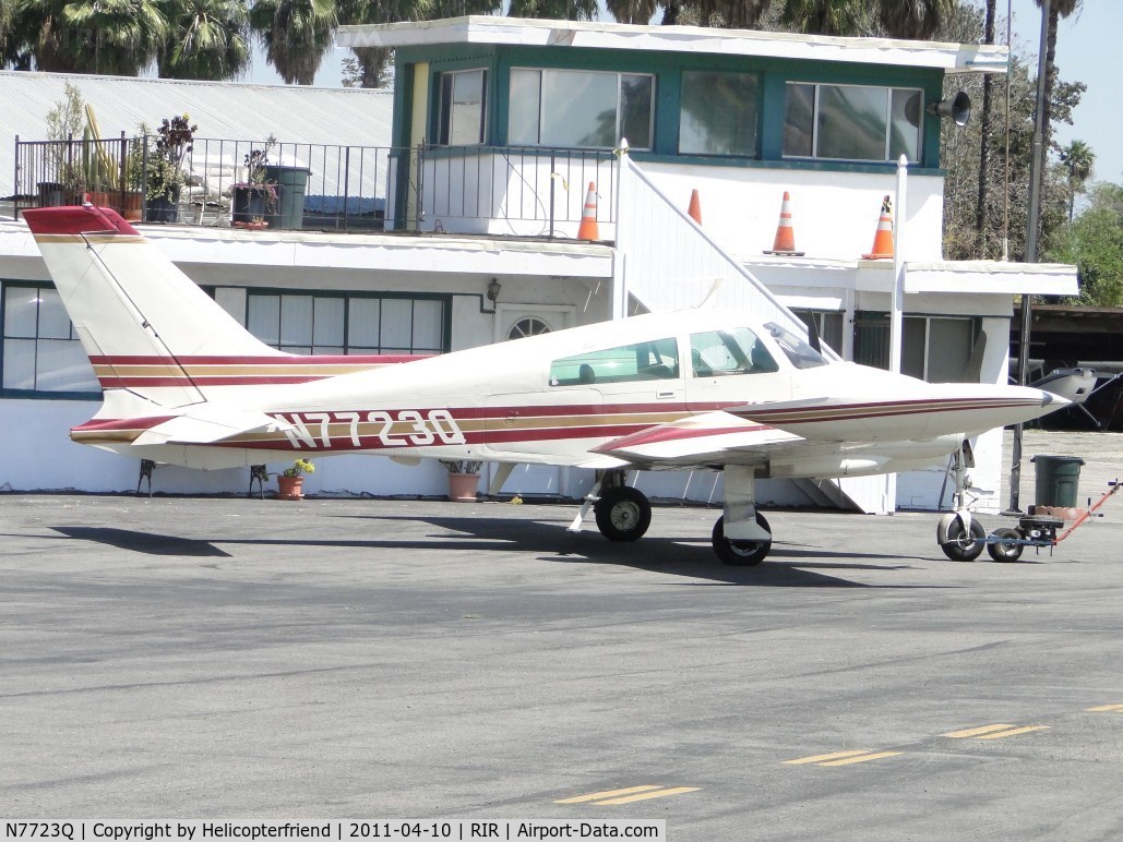 N7723Q, 1970 Cessna 310Q C/N 310Q0223, Pulled out of hanger