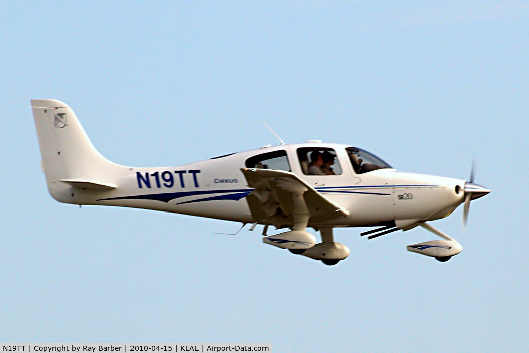 N19TT, 2003 Cirrus SR20 C/N 1382, Cirrus Design SR-20 [1382] Lakeland-Linder~N 15/04/2010