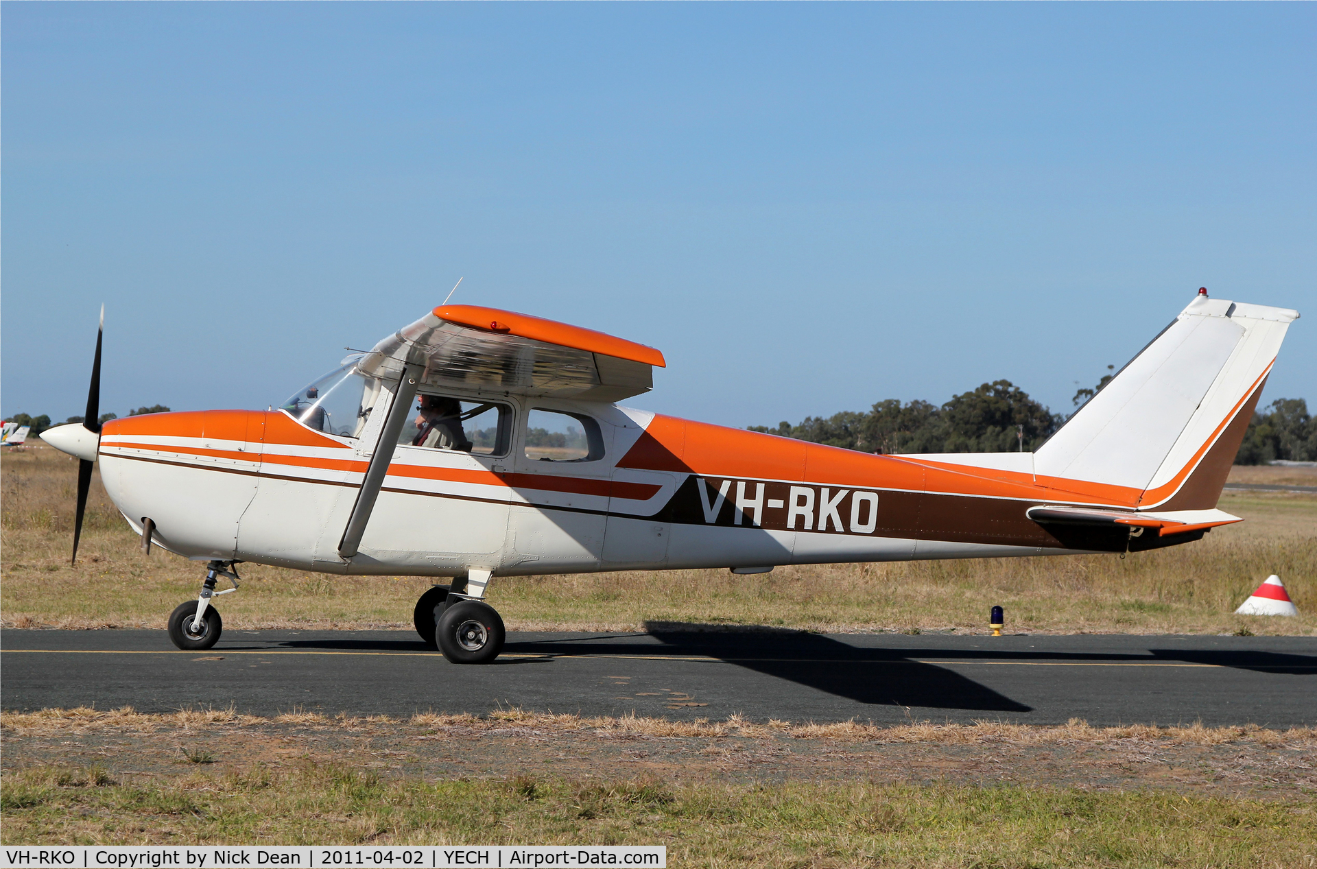 VH-RKO, 1960 Cessna 172B C/N 17247795, YECH AAAA National fly in 2011