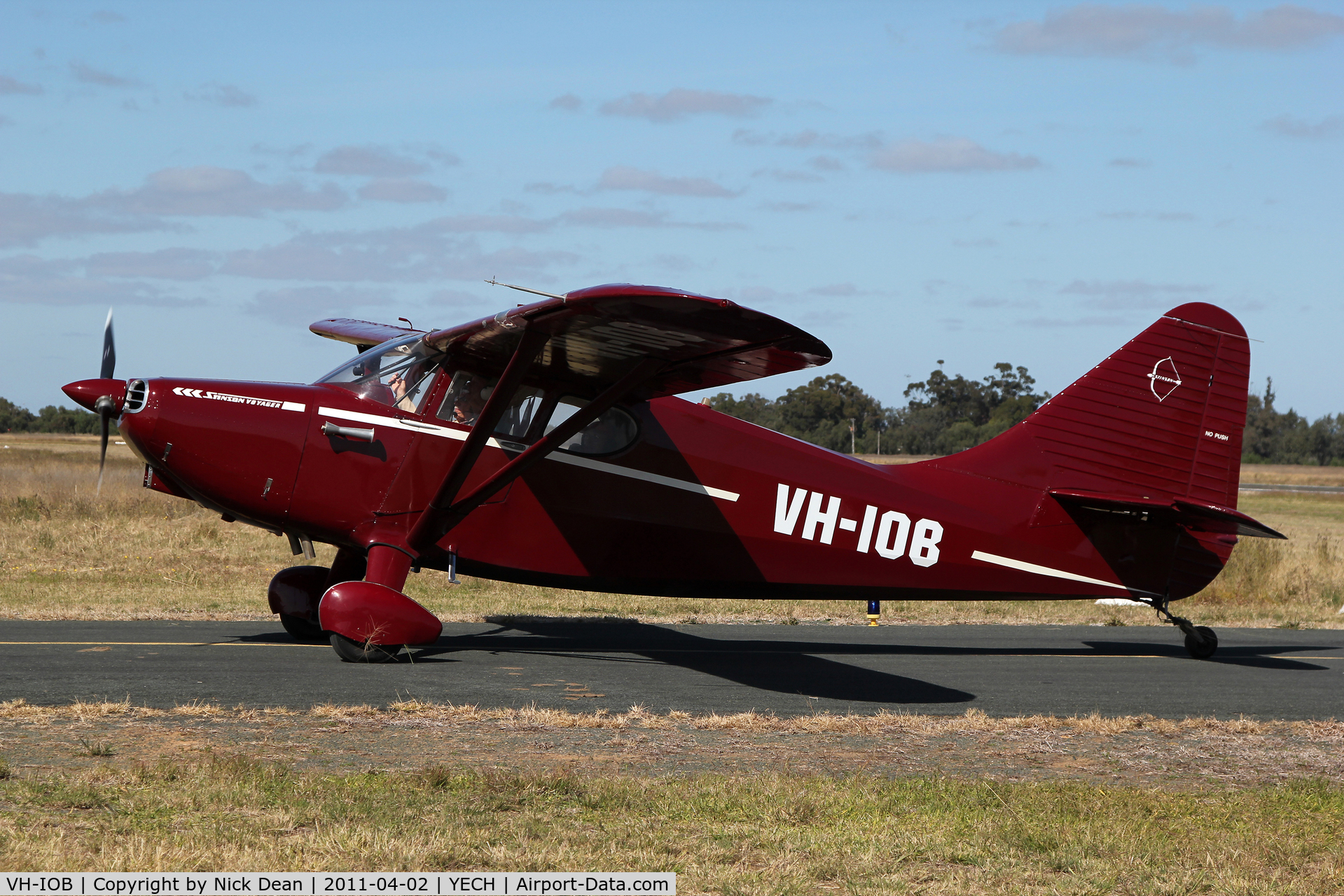 VH-IOB, 1948 Stinson 108-3 Voyager C/N 108-4384, YECH AAAA National fly in 2011