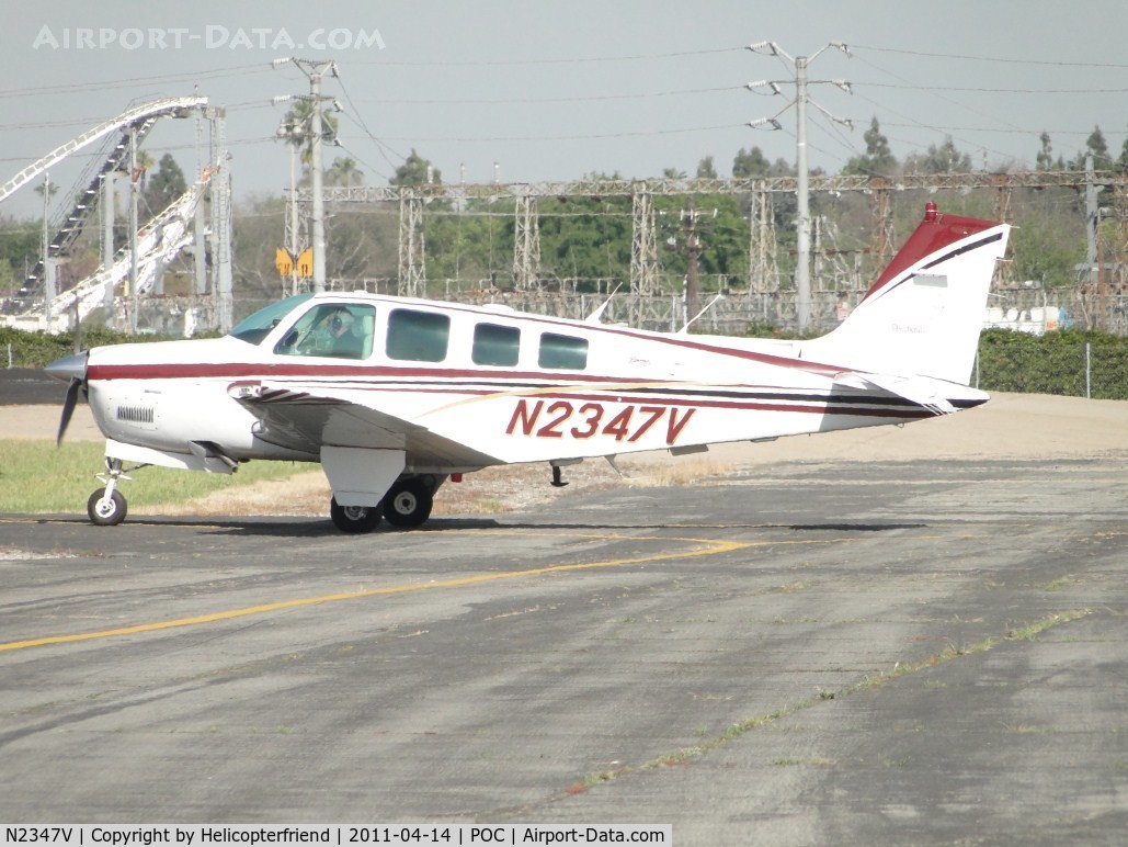 N2347V, 1998 Raytheon Aircraft Company A36 Bonanza C/N E-3147, Taxiing to runway 26L