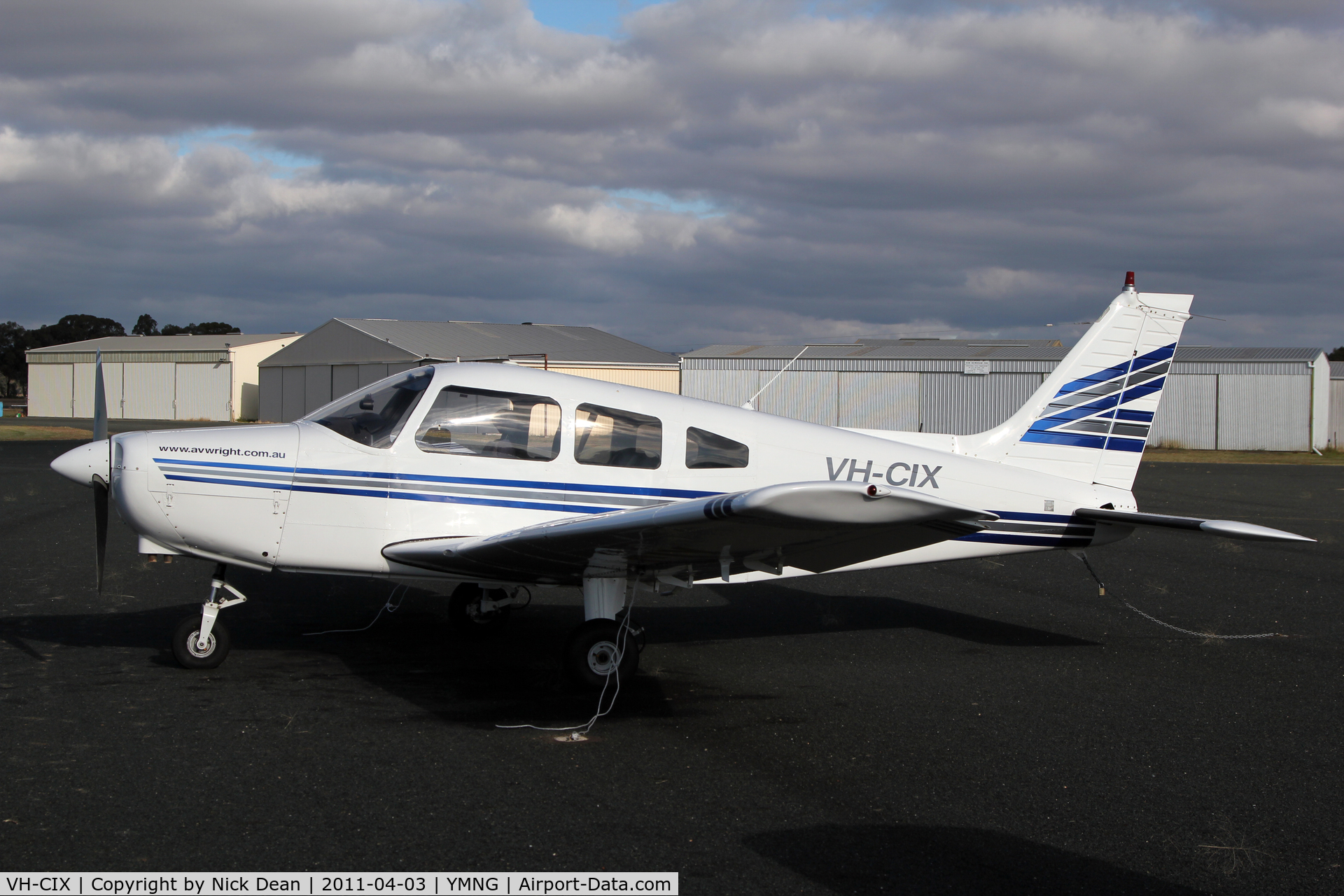 VH-CIX, 1976 Piper PA-28-151 C/N 28-7715182, YMNG