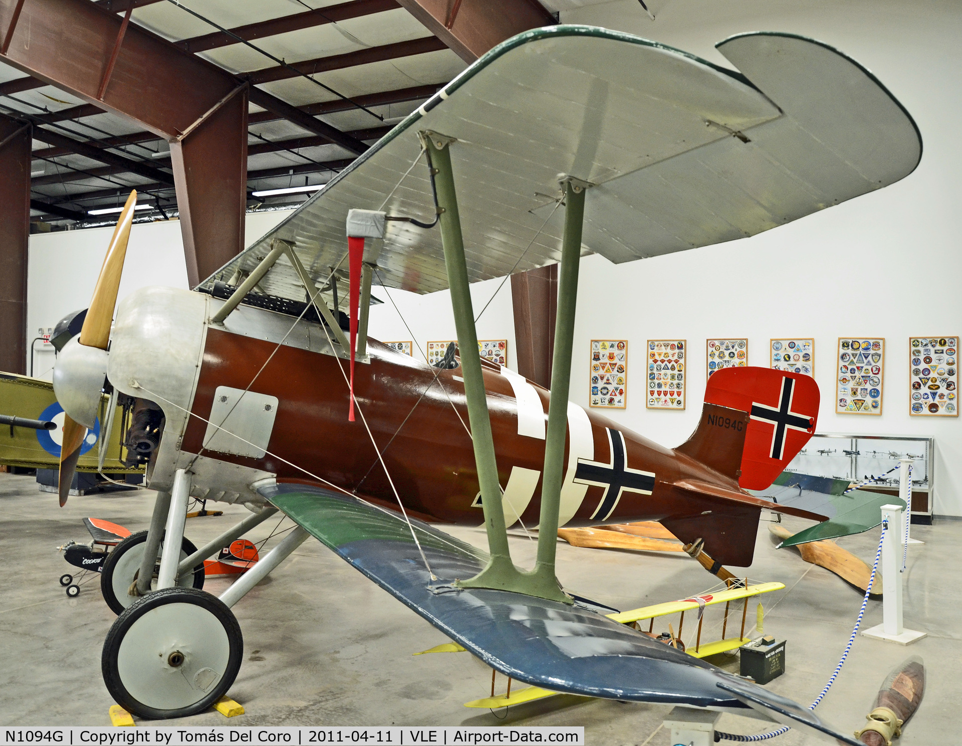 N1094G, Siemens-Schuckert (SSW) D-IV C/N S10, Siemens-Schuckert D.lV N1094G - Replica by Swanson Carl R SSW D-IV C/N S10

J t Robidoux Airport (VLE)
Planes of Fame Air Museum
Valle, AZ
Tomás Del Coro
April 11, 2011