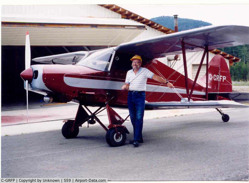 C-GRFP, 1990 Pearce PEARCE-RFP4 C/N 001, Two place side by side cabin biplane....Lycoming 0-290G....Prop Sensenich M76A
Empty weight 972 lb.....Gross weight 1650 lb.
Wing span....Upper 26'.....Lower 20.5'
Wing cord....Upper 4'.......Lower 3'
Fuel capacity......30 Imp. Gallon total in two tan
