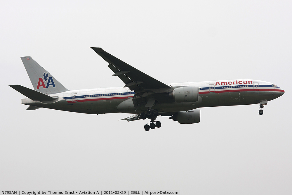N795AN, 2000 Boeing 777-223 C/N 30257, finals 09L