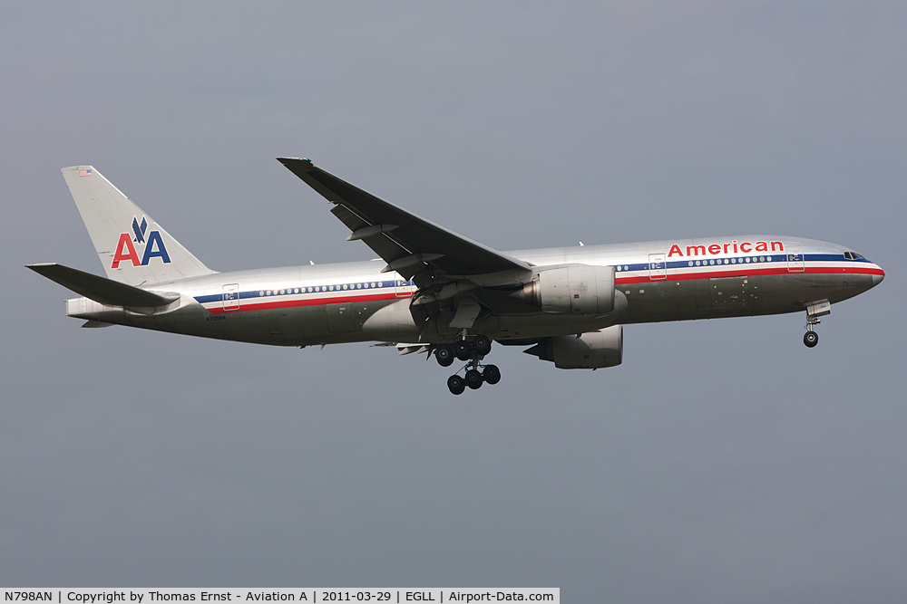 N798AN, 2001 Boeing 777-223 C/N 30797, finals 09L