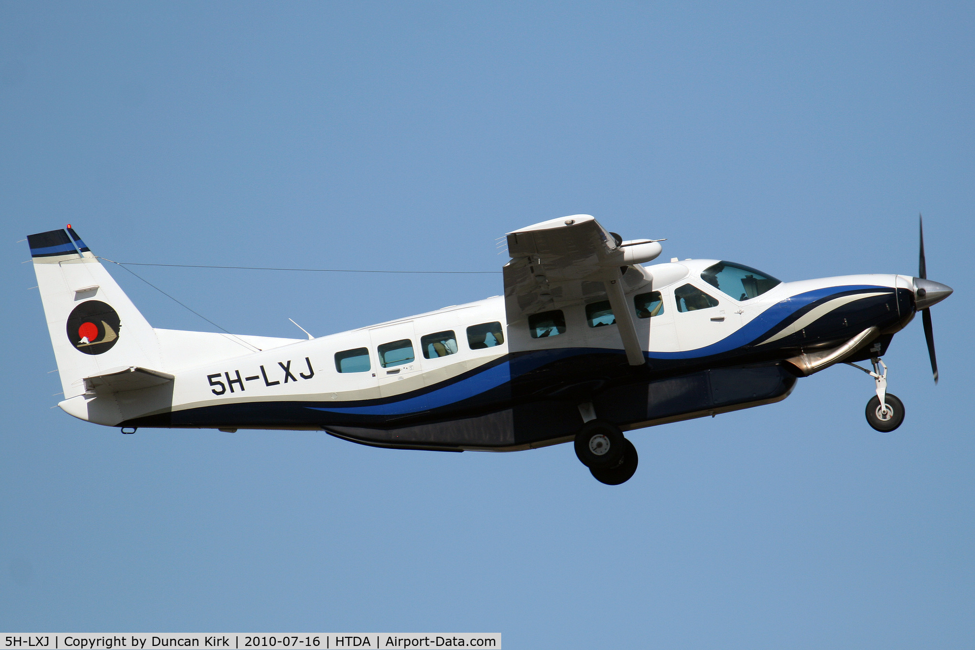 5H-LXJ, 2006 Cessna 208B Grand Caravan C/N 208B1230, Departing Dar Es Salaam