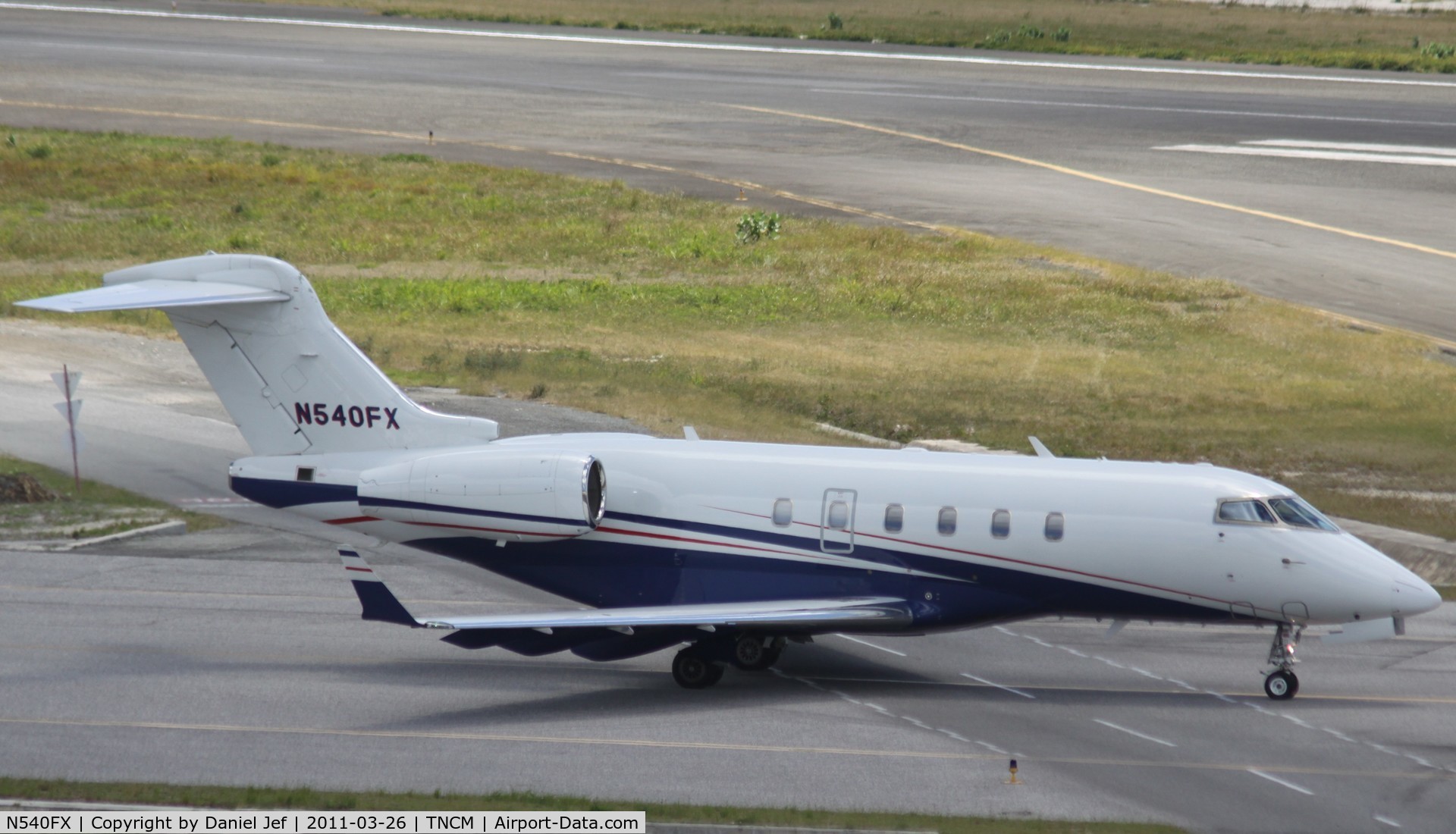 N540FX, 2008 Bombardier Challenger 300 (BD-100-1A10) C/N 20205, N540FX taxing for take off at TNCM