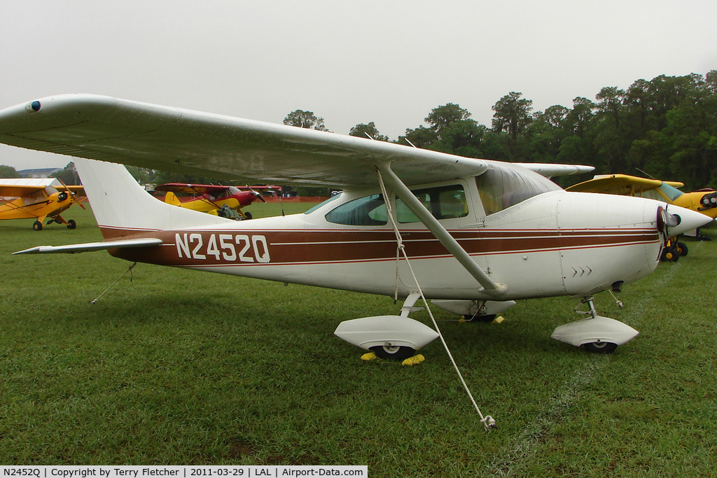 N2452Q, 1966 Cessna 182K Skylane C/N 18257652, 2011 Sun n Fun Lakeland , Florida