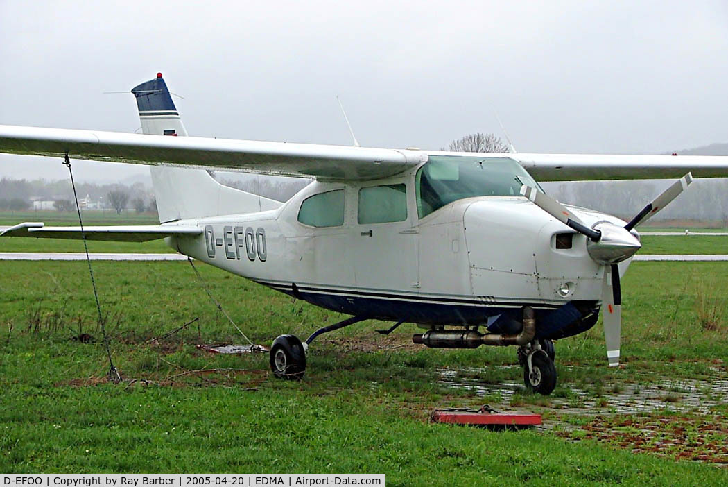 D-EFOO, 1981 Cessna T210N Turbo Centurion C/N 210-64296, Cessna T.210N Turbo Centurion [210-64296] Augsburg~D 20/04/2005
