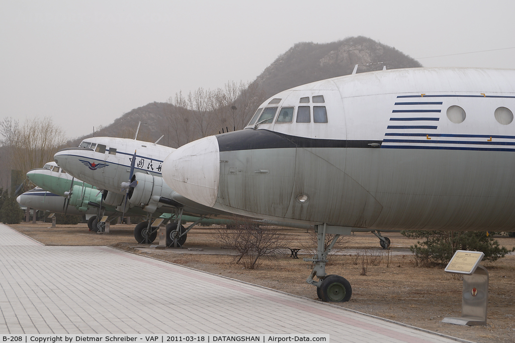 B-208, 1976 Ilyushin Il-18D C/N 187009703, CAAC Ilyushin 18
