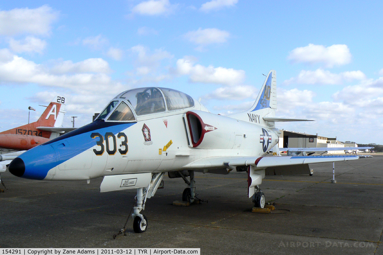 154291, Douglas TA-4J Skyhawk C/N 13679, On display at the Historic Aviation Memorial Museum - Tyler, Texas