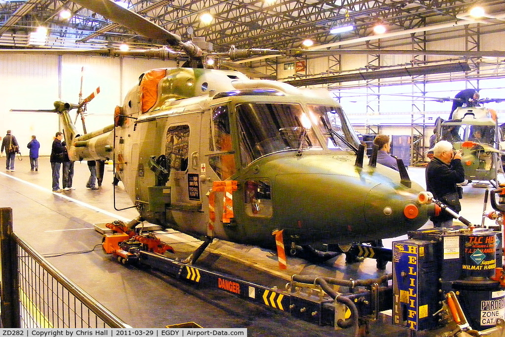 ZD282, 1983 Westland Lynx AH.7 C/N 306, inside Hangar 9, 847 Sqdn, Commando Lynx unit
