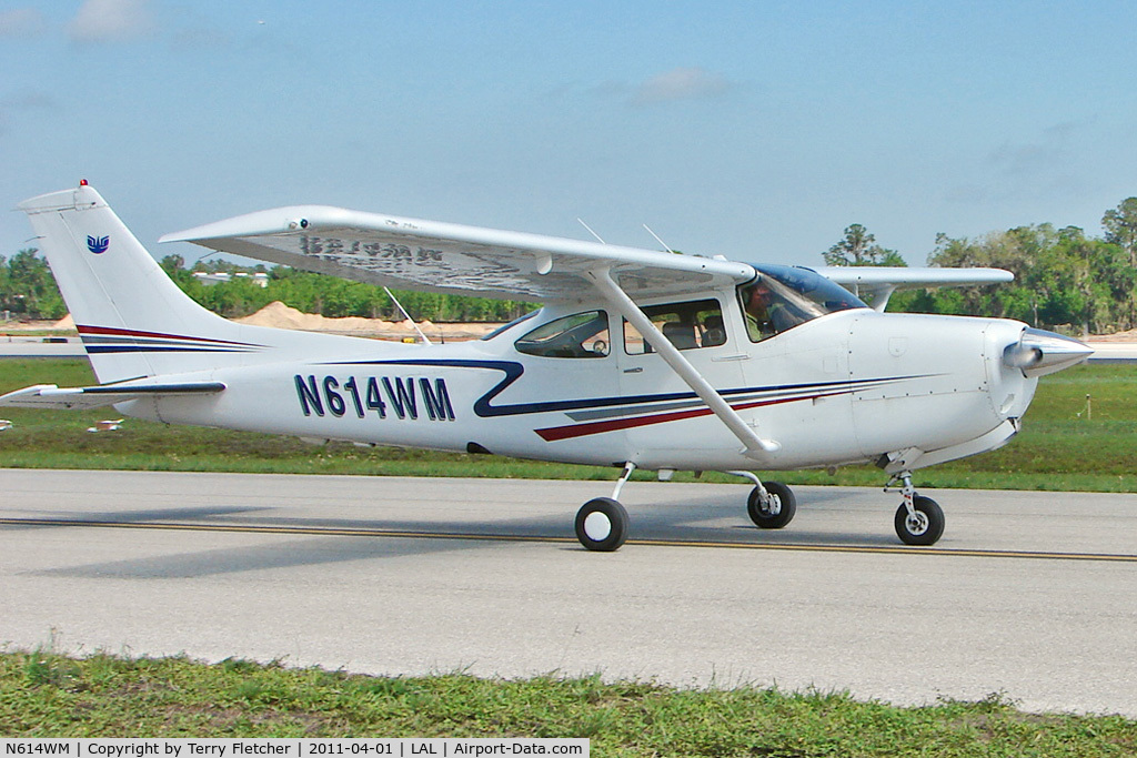 N614WM, 1977 Cessna R182 Skylane RG C/N R18200117, 2011 Sun n Fun - Lakeland , Florida