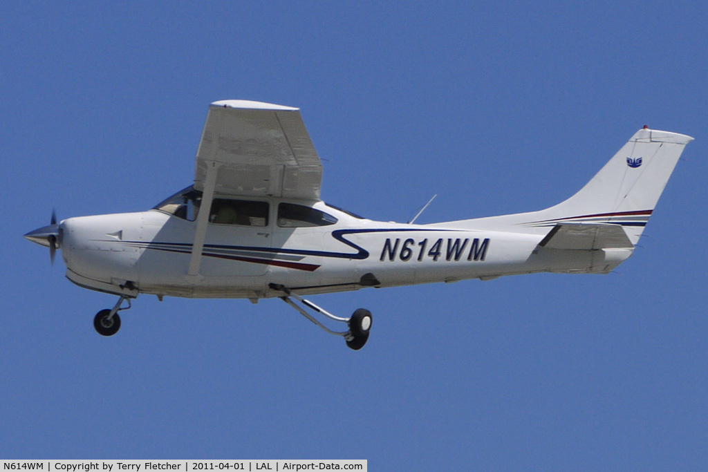 N614WM, 1977 Cessna R182 Skylane RG C/N R18200117, 2011 Sun n Fun - Lakeland , Florida