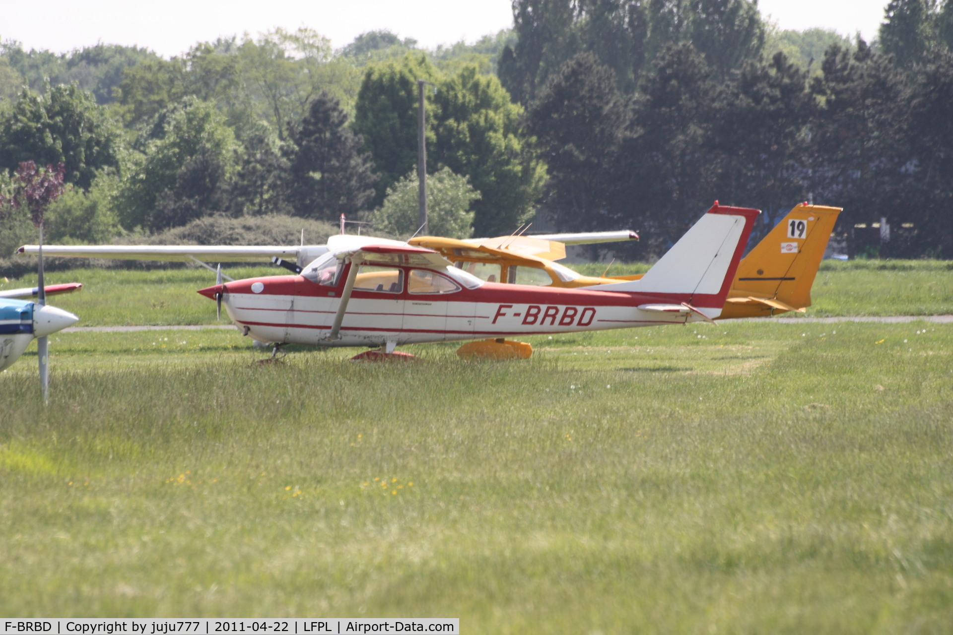 F-BRBD, Reims F172H Skyhawk C/N 0542, at Logne