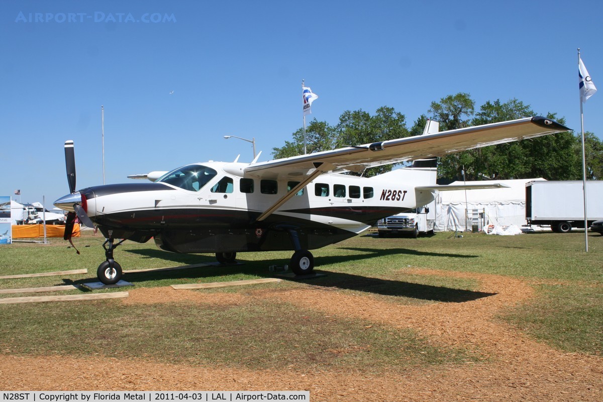 N28ST, Cessna 208B Grand Caravan C/N 208B2212, Cessna 208B