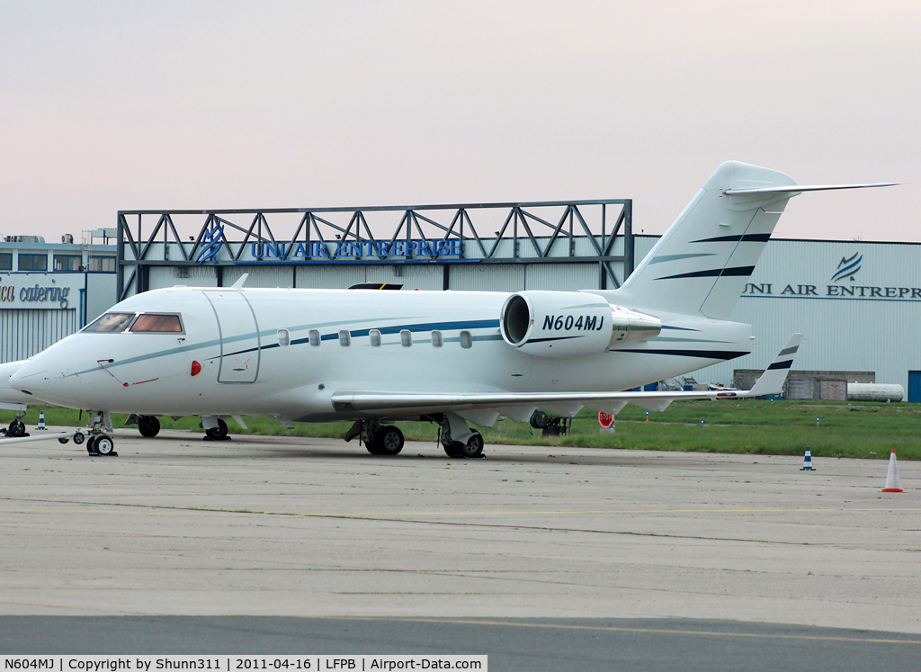 N604MJ, Canadair Challenger 604 (CL-600-2B16) C/N 5320, Parked...