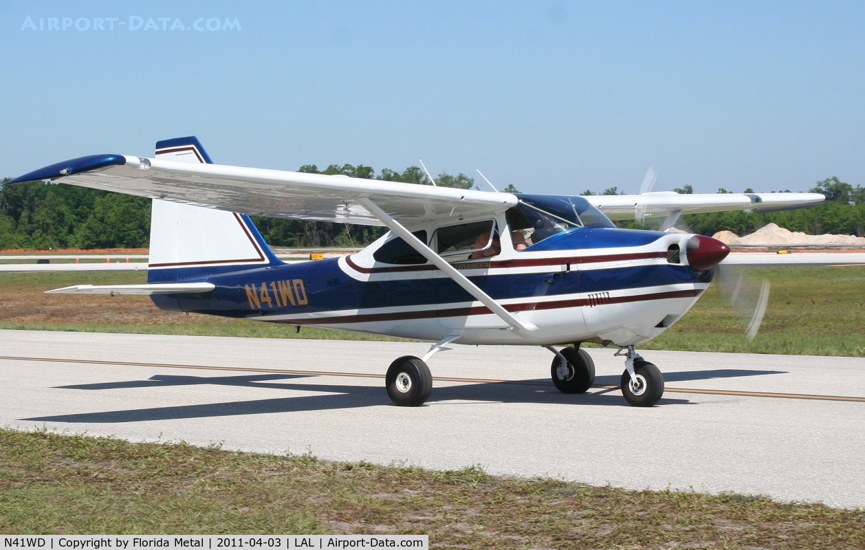 N41WD, 2002 Elmendorf Leonard C 1002 C/N 1002, C 1002 looks like a Cessna with a funny tail