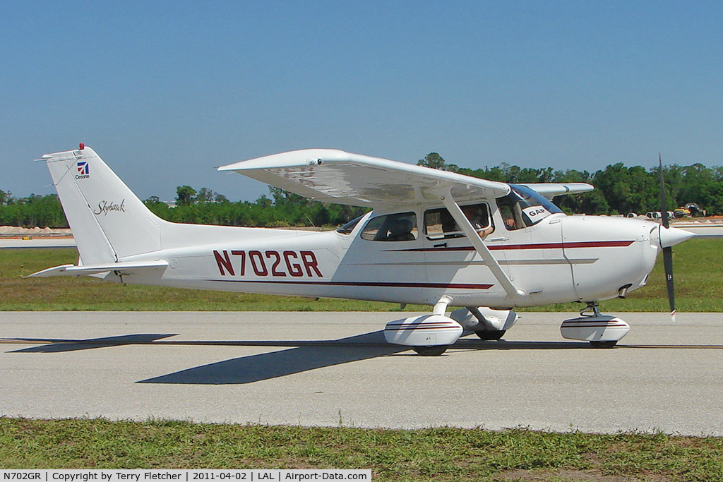 N702GR, 1998 Cessna 172R C/N 17280558, 2011 Sun n Fun at Lakeland , Florida