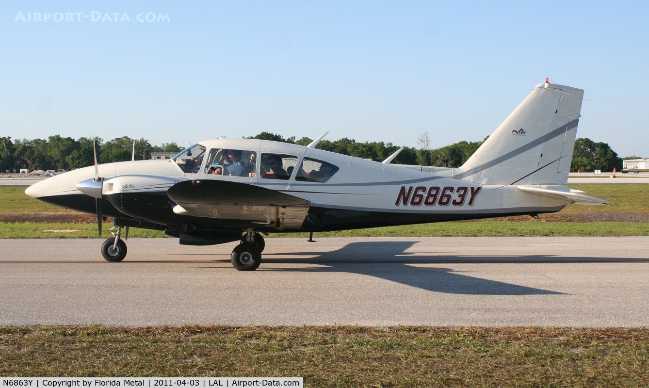 N6863Y, 1969 Piper PA-23-250 C/N 27-4208, PA-23