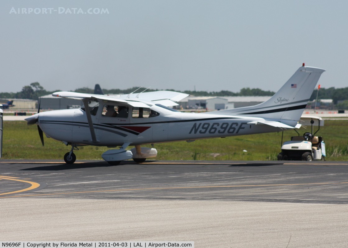 N9696F, 1998 Cessna 182S Skylane C/N 18280269, C182S