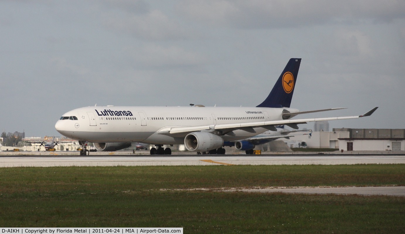 D-AIKH, 2005 Airbus A330-343X C/N 648, Lufthansa A330