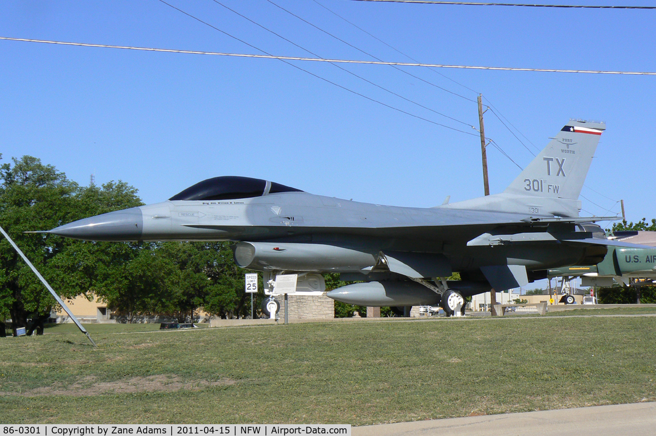 86-0301, 1986 General Dynamics F-16C Fighting Falcon C/N 5C-407, On static display at NAS Fort Worth May be actually USNavy F-16N block 30 #163569 is now painted as a regular USAF (86-1687)