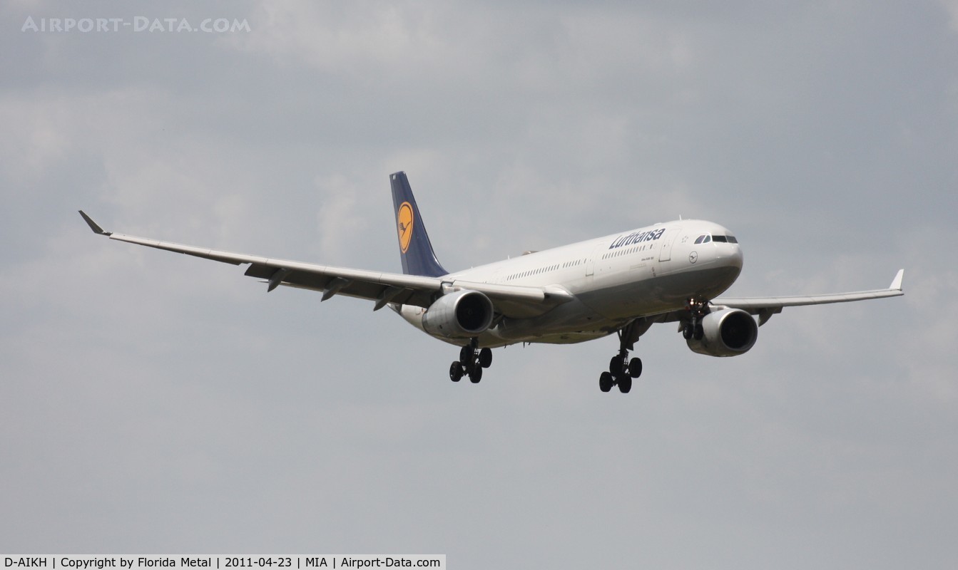 D-AIKH, 2005 Airbus A330-343X C/N 648, Lufthansa A330
