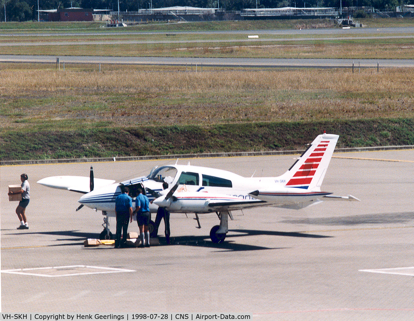 VH-SKH, Cessna 310R C/N 310R1221, Skytrans