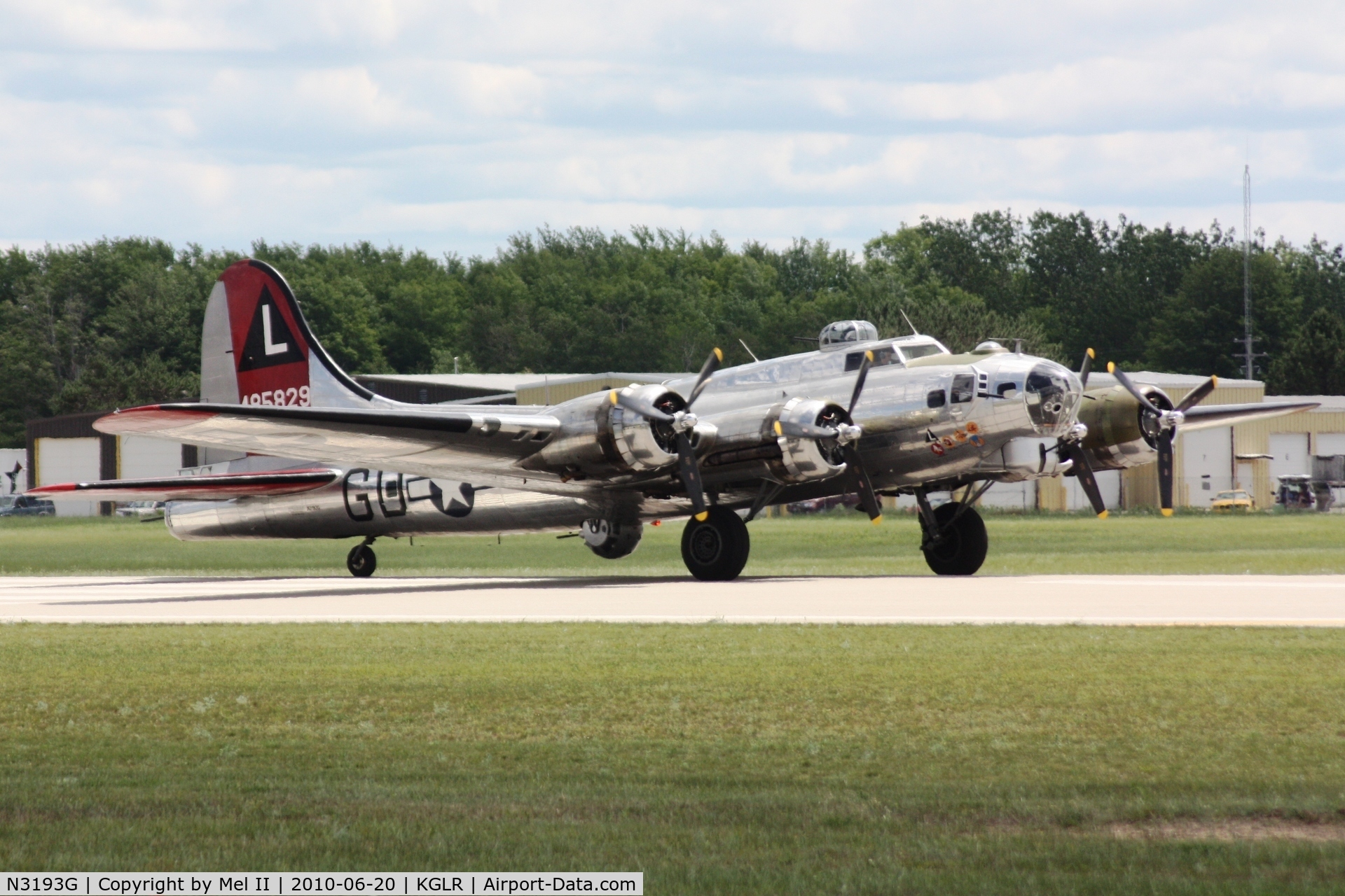N3193G, 1944 Boeing B-17G Flying Fortress C/N 77255, 2010 Wings Over Gaylord Air Show