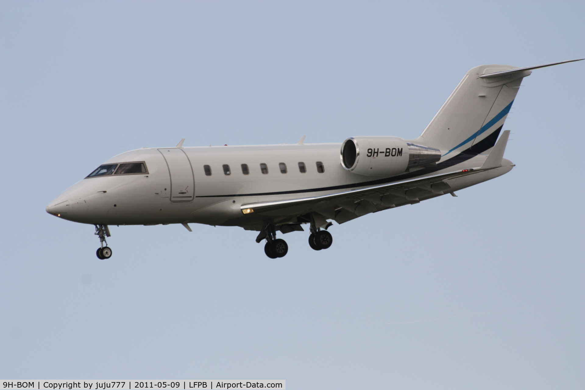 9H-BOM, 2009 Bombardier Challenger 605 (CL-600-2B16) C/N 5785, on transit at Le Bourget