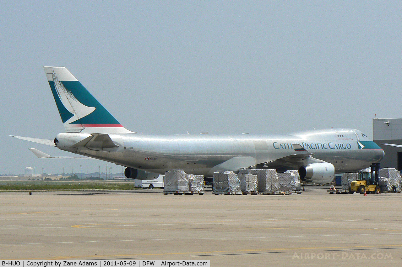 B-HUO, 2001 Boeing 747-467F/SCD C/N 32571, Cathay Pacific on the west freight ramp - DFW Airport, TX