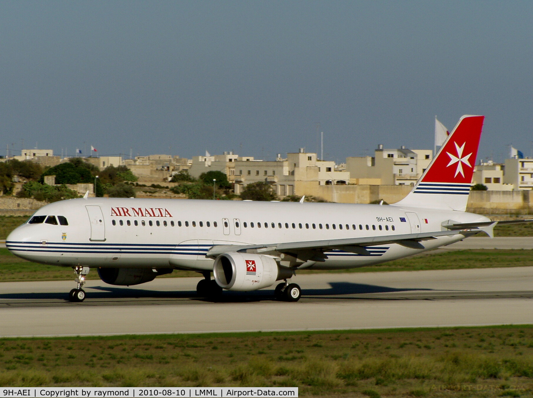 9H-AEI, 2004 Airbus A320-214 C/N 2189, A320 9H-AEI Air Malta